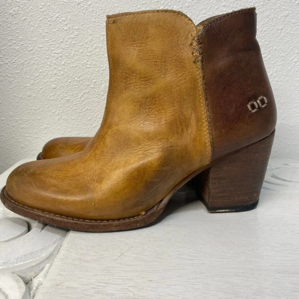 Bed Stu‎ Womens Yell US Size 7 Leather Ankle Boots Brown Two Toned Side Zip